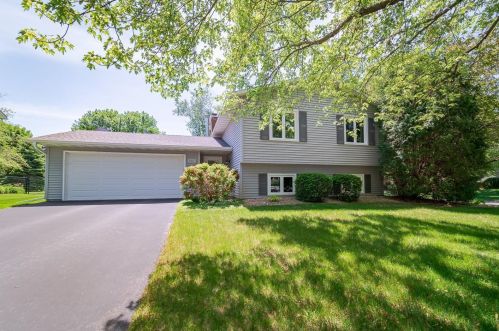 7817 103rd St, Minneapolis, MN 55438-2057