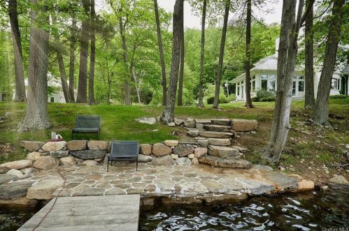 457 Lake Rd, Tuxedo Park NY  10987-4108 exterior