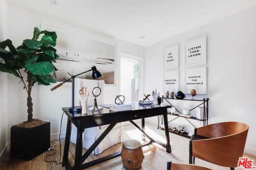 14322 Collins St, Van Nuys CA  91401-4612 exterior