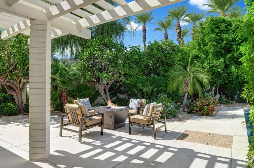 6 Eaton Ct, Rancho Mirage CA  92270-2561 exterior