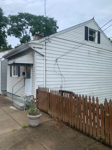 1308 Lowrie St, Pittsburgh, PA 15212-4326