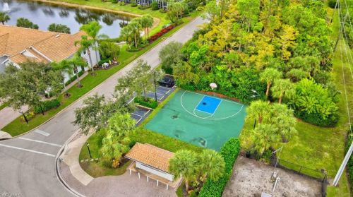 15583 Marcello Cir, Naples FL  34110-2836 exterior