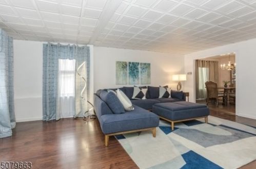 25 Race St, Nutley NJ  07110-2627 exterior