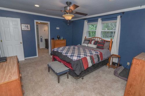 8883 Valley Circle Dr, Florence KY  41042-9523 exterior