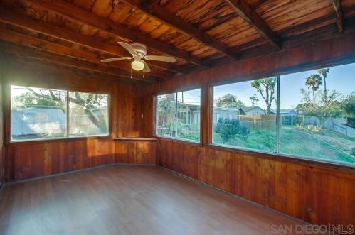 5027 Glasgow Dr, San Diego CA 92117-1037 exterior