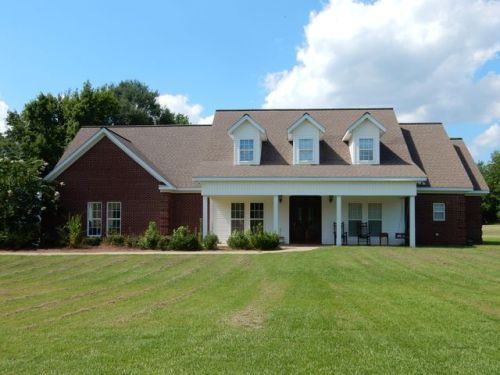 124 Crossridge Cir, Mooreville, MS 38857-7036