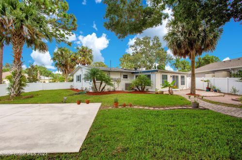402 Ash St, Sebastian FL  32958-4308 exterior