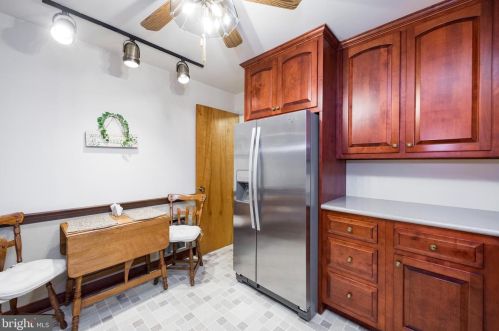 1134 Crestwood Dr, Pottstown PA 19464-2932 exterior