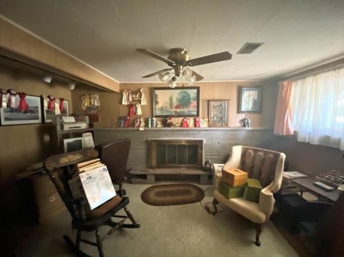 5953 Saltsburg Rd, Verona PA  15147-3313 exterior