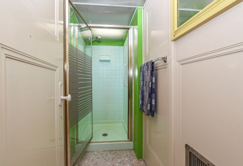 1426 Homestead Trl, Thiensville WI  53092-3217 exterior