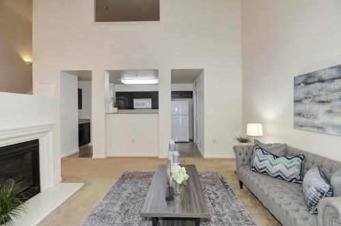 5482 Tares Cir, Elk Grove CA  95757-4361 exterior