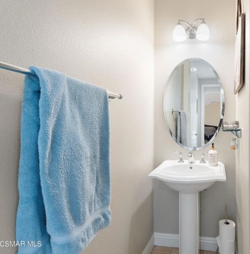 2163 Silverstar St, Simi Valley CA  93065-0591 exterior