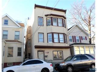 572 23rd St, Paterson, NJ 07514-2513