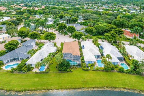 117 Victoria Bay Ct, West Palm Beach FL  33418-5764 exterior