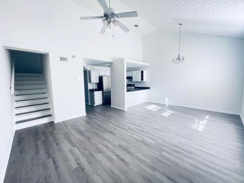 1835 Pointed Leaf Ln, Fort Walton Beach FL  32547-7084 exterior