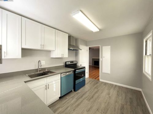 730 Via Acalanes, San Lorenzo, CA 94580-1522
