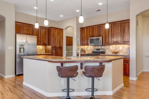 5643 Arnerich Ct, Riverbank CA  95367-9541 exterior
