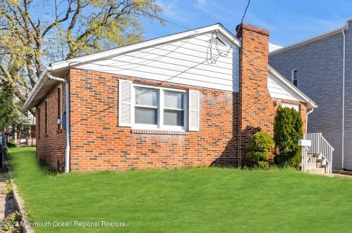 170 Bunns Ln, Woodbridge, NJ 07095-1721