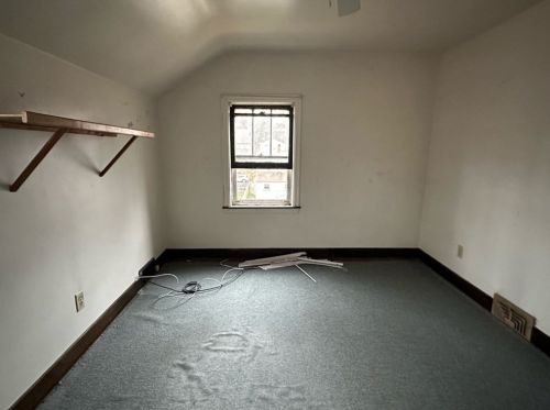 1420 Kenberma Ave, Pittsburgh PA  15216-3760 exterior