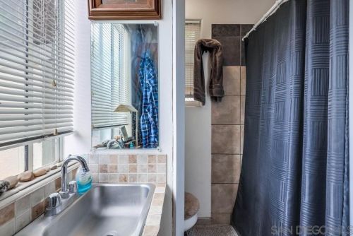 124 Southern Rd, El Cajon CA  92020-2741 exterior