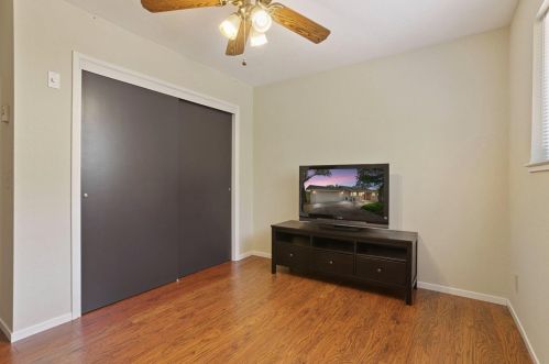 3827 Dunn Rd, Valley Springs CA  95252-8860 exterior