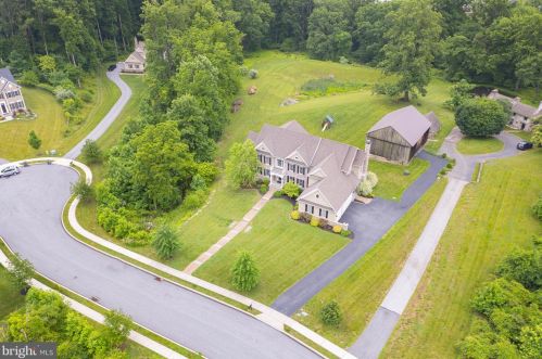 10 Pine Valley Ct, Glen Mills PA  19342-1823 exterior