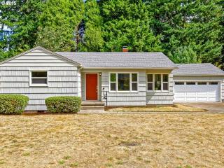 1222 109 Ave, Portland OR  97216-3135 exterior