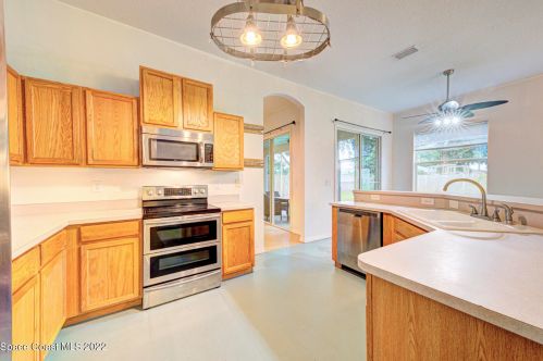 4565 Camberly St, Cocoa, FL 32927-7961