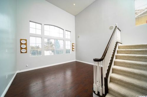 721 Cinnabar Pl, Simi Valley CA 93065-7200 exterior