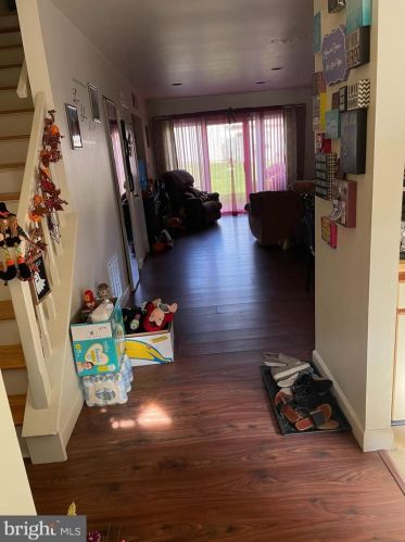 228 Palombi Ct, East Brunswick, NJ 08816-5020