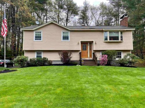 17 Glen Denin Dr, Salem, NH 03079-2302
