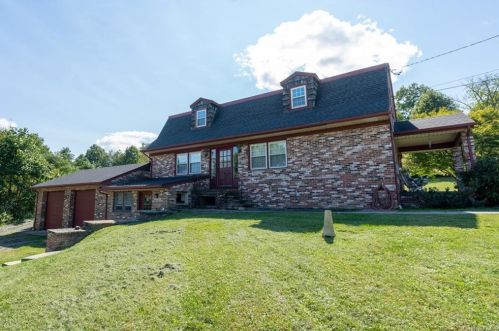 1703 Little Britain Rd, Rock Tavern, NY 12575-5254