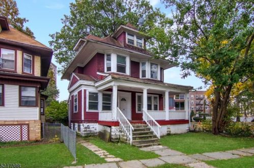38 Morton Pl, East Orange, NJ 07017-1902