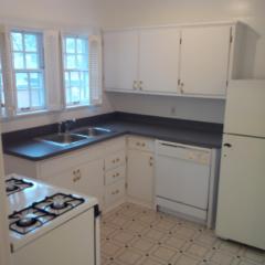 2116 Village Dr, Louisville KY  40205-1922 exterior