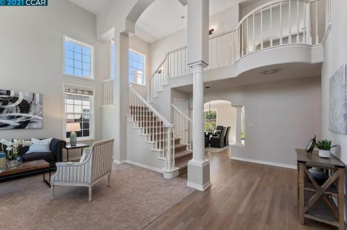 219 Dove Creek Ln, Danville, CA 94506-1360