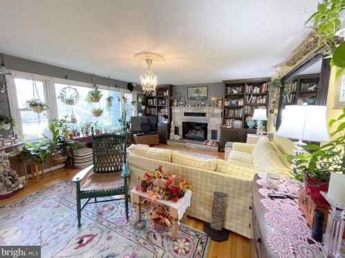 248 Hill Top Ct, Richmond National Battlefiel VA  22835-7135 exterior