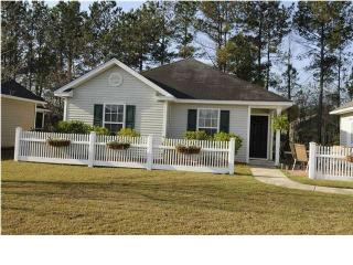241 Moon Dance Ln, Summerville, SC 29483-5621