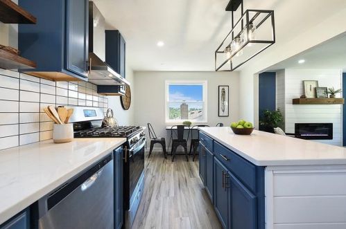 4985 Aspen St, Pittsburgh PA  15122-1250 exterior