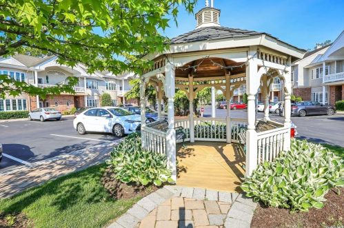 85 Francesca Way, Amityville, NY 11701-1768
