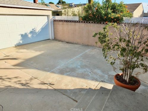 4564 Falcon Ave, Long Beach CA 90807-1814 exterior