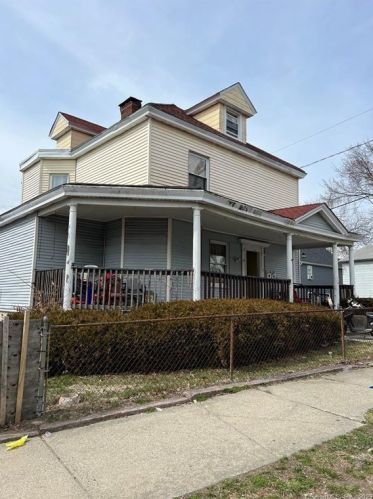 44 Blackhall St, United States Coast Guard Ac, CT 06320-5044