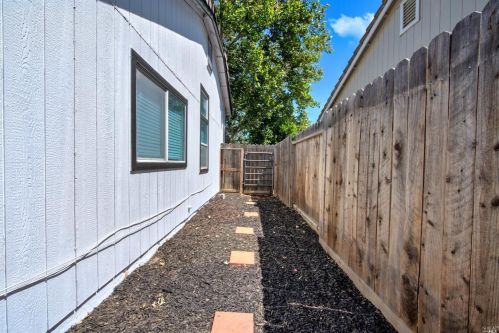625 Evans Rd, Liberty Farms CA  95620-4272 exterior
