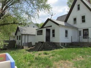 4 Mill Yard Rd, Taconic Lake, NY 12138-3908