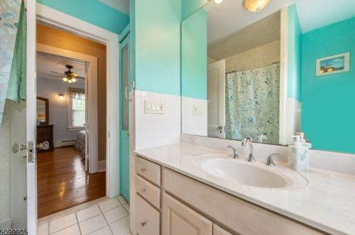 77 1st Ave, West Paterson NJ  07424-1531 exterior