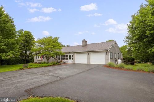 12511 Williamsport Pike, Upton, PA 17225-8494