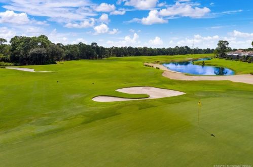 8801 One Putt Pl, Fort Pierce FL  34986-3068 exterior
