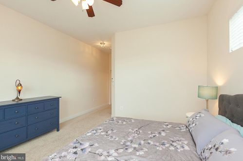 264 Burberry Ln, Charles Town WV  25414-5621 exterior