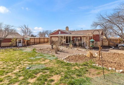 46 Loch Lomond Ln, Pueblo CO  81001-1748 exterior