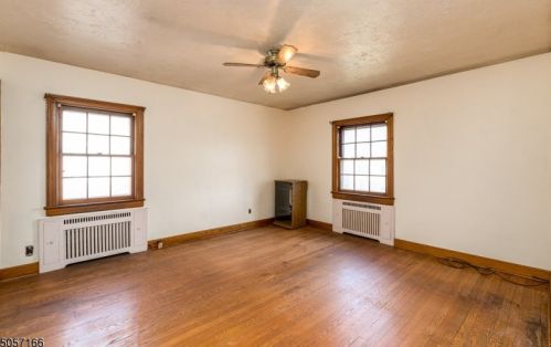 461 Elinor Ave, Roselle Park NJ  07204-2118 exterior