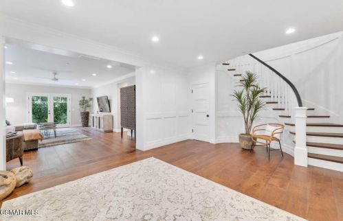 820 Mandalay Bch Rd, Oxnard CA 93035-1078 exterior